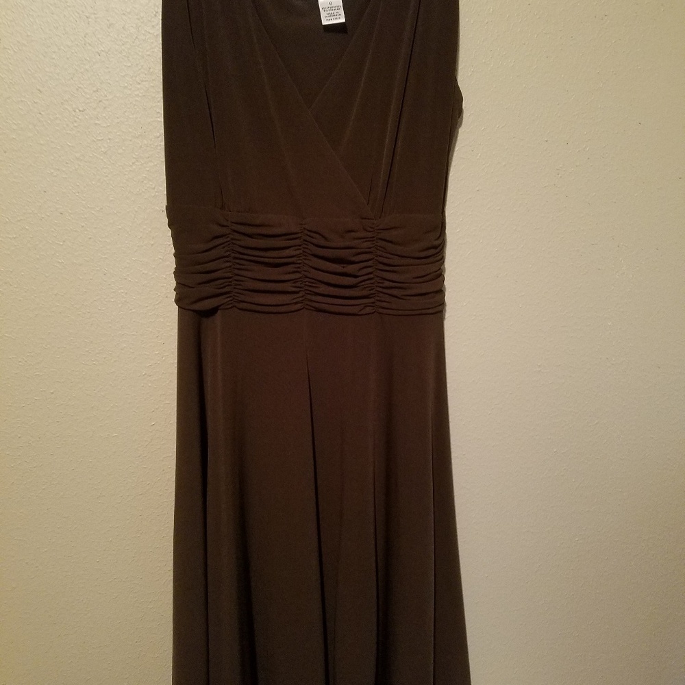 Brown dress